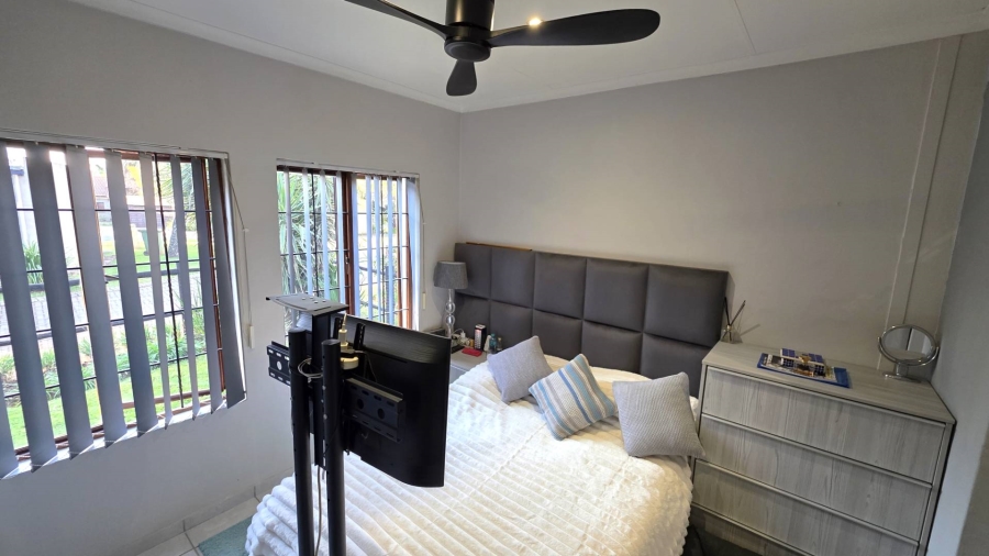 2 Bedroom Property for Sale in The Coves North West